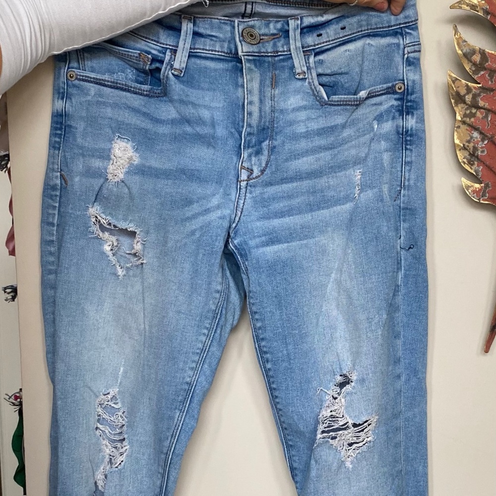 Ankle Length Ripped Jeans